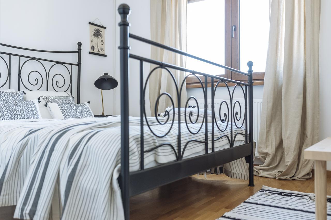 Old Town - City Center Apartment บูคาเรสต์ ภายนอก รูปภาพ