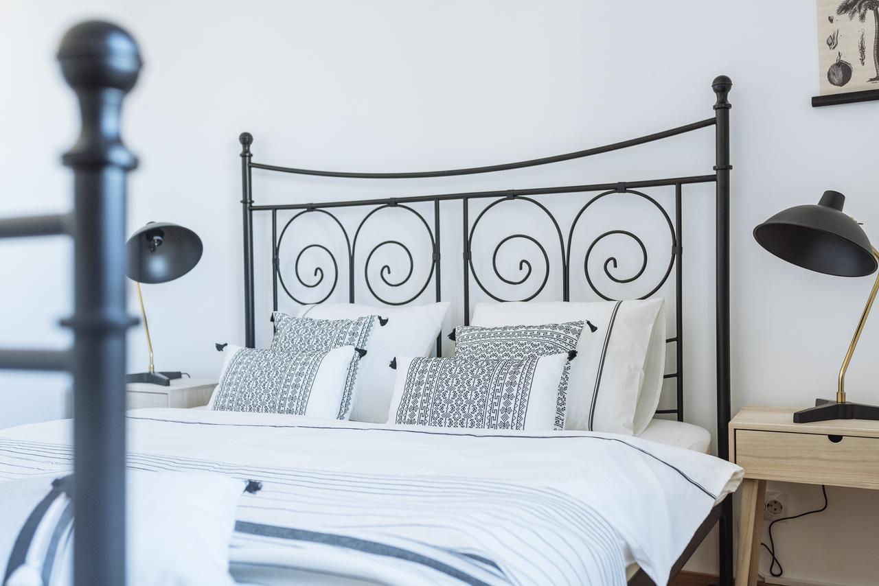 Old Town - City Center Apartment บูคาเรสต์ ภายนอก รูปภาพ